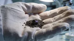 Tutkijat löysivät asteroidilta 70 grammaa pölyä, joka on aurinkoa vanhempaa – sen sisältä löytyi jotain odottamatonta.